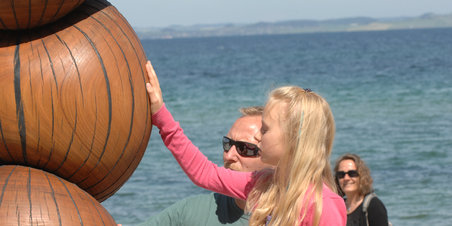 Sculpture by the sea