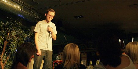 Stand up på Gazstation