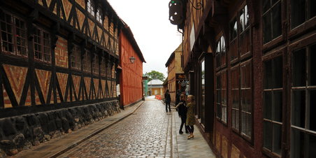 Den Gamle By & Midtbyen i sol og regn