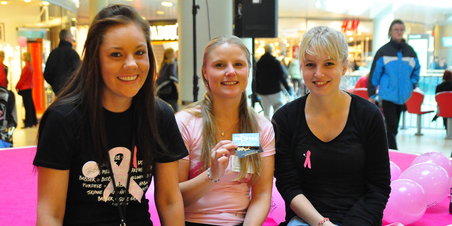 Støt Brysterne - I Bruuns Galleri