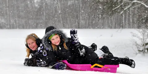 Byens bedste kælkebakke ved Lystrup Kirke