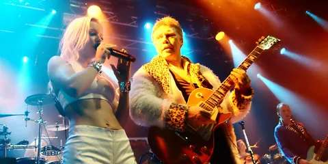 Le Freak på Train
