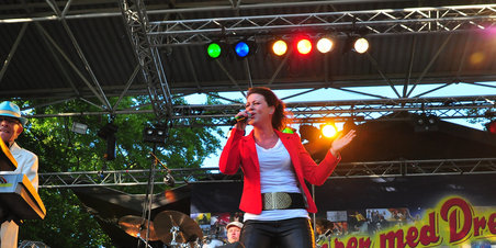 Fed Fredag i Friheden - Danser med drenge