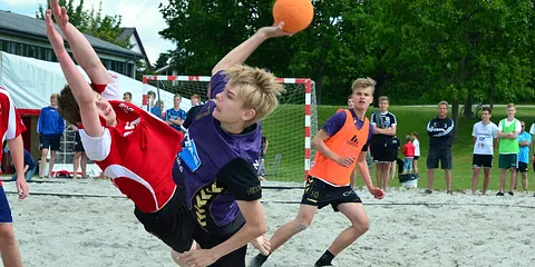 DM Kval i strandhåndbold U16 og U18