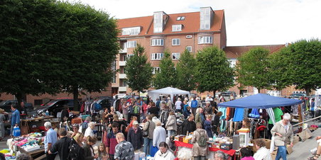 Bagagerumssalg Trøjborg aug 2011