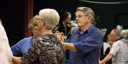 Folkedans og Stiftelsesfest