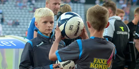 Blev du spottet til AGF - FC Midtjylland?