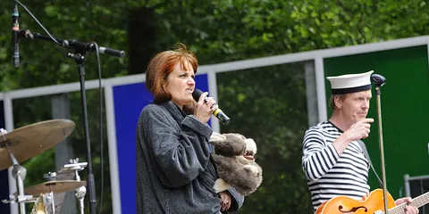Friheden fra Fodbold, Løb, og anden sport