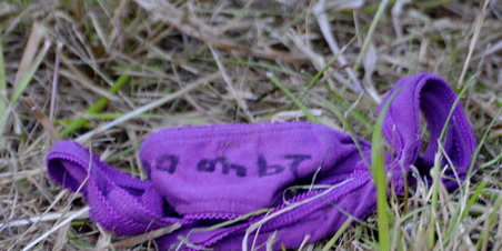 L.O.C. synger trusserne af pigerne