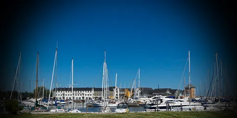 Marselisborg Havn Højsommer med fuld sol