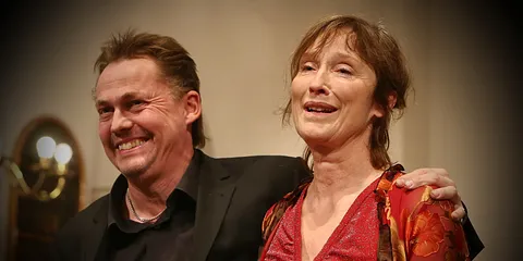 Støt Løgene - det gør vi ..