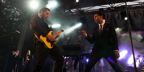 Fed Fredag i Tivoli Friheden med Burhan G