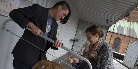 Musik, fra container, på Bispetorv