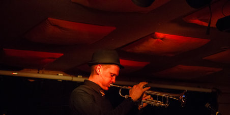 Jonas Kappel og Ornithopter på HeadQuarters
