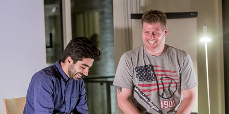 Smeden og burlesquedanseren til Stiften Live