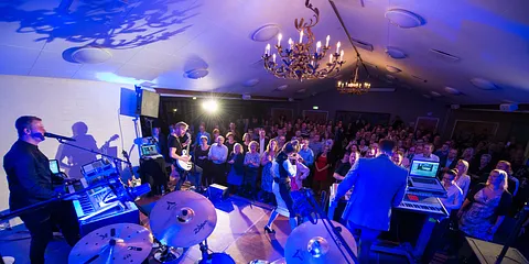 Intim koncert med Infernal