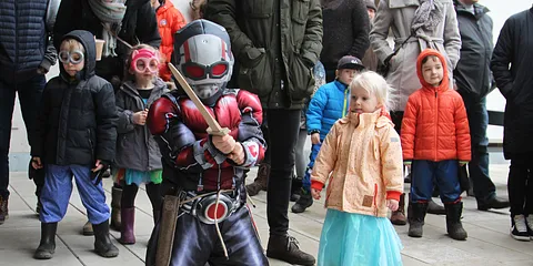 Katten blev slået af tønden på Moesgaard