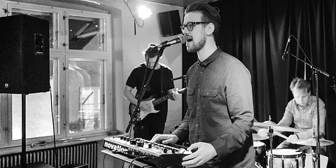 This Bone Machine & Bye July på Gyngen