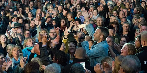 Fed fredag i Tivoli Friheden med Rasmus Walter
