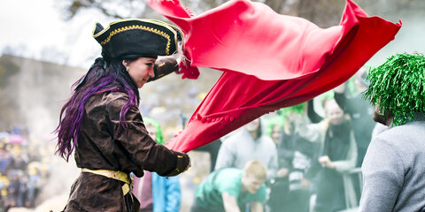 Kapsejlads i universitetsparken, helt uden hæmninger