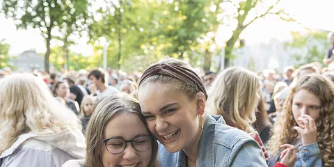 Fed Fredag med Joey Moe