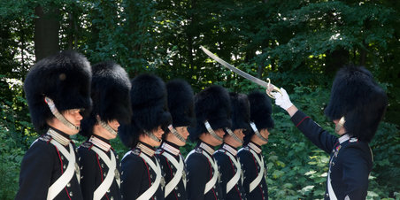 VAGTSKIFTE Marselisborg Slot