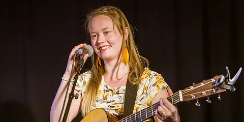 Kevin Hejl + Katrine Schaffalitzky på Gyngen