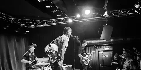 Power Solo & Pacific Swell på RADAR