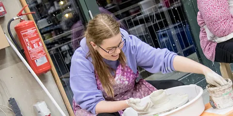 Drejekursus: Ler på el-skive