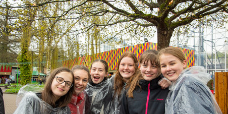 Våd blå mandag i Tivoli Friheden