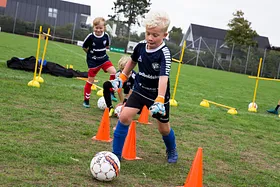 Minifodboldskole i VRI
