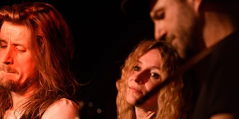 Koncert med Laura Mo