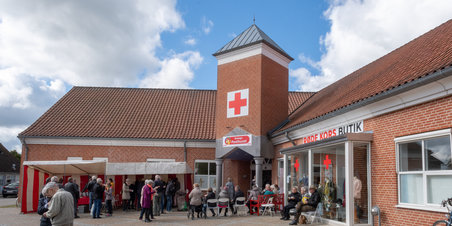 Røde Kors butikken i Hinnerup