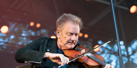 Fed Fredag - Lars Lilholt