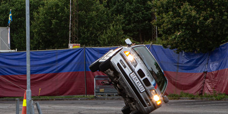 Monstertruck brændt gummi og regnvej