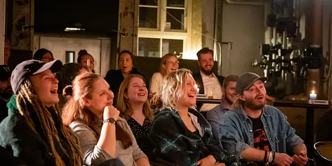 Standup på Blå