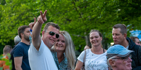 Fed Fredag med Lars Lilholt Band