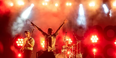 Rå power fra Alphabeat i Friheden