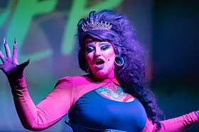 Drag Show på Kasernecaféen