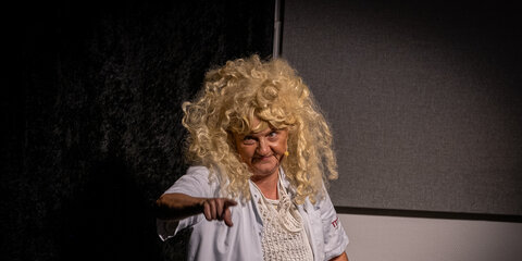 En Konge Revy i Søften