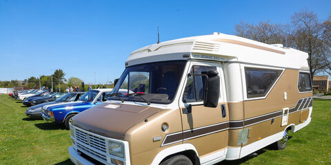 Søndags  biltræf i Højbjerg