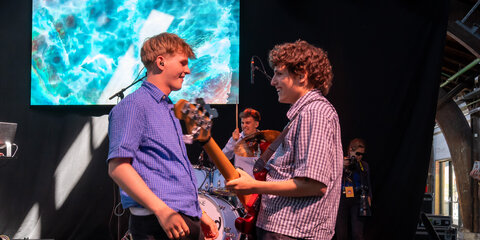 ABSURD 2, Spotfestival 2025