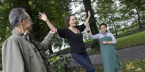 Slacklining i Rådhusparken